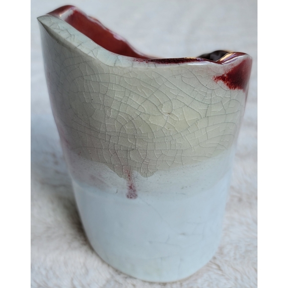 Red and white handmade pottery piece - Picture 10 of 16
